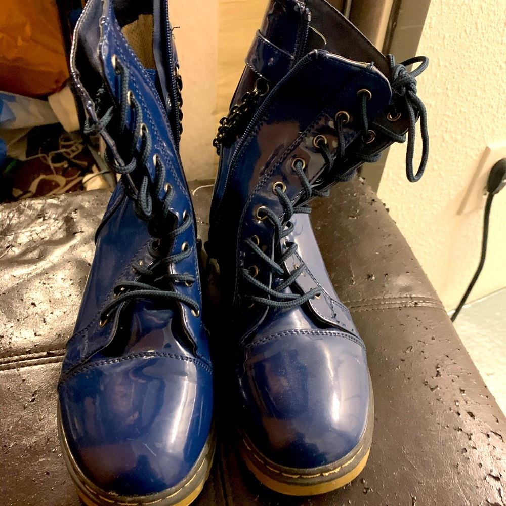 Women’s Combat Boots